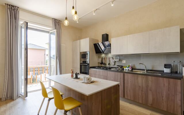 JOIVY Chic Chiavari Apt With 2 Spacious Terraces