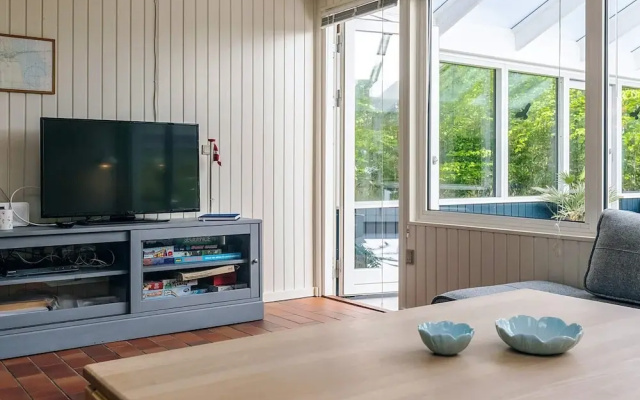Tranquil Oasis With Sauna and Whirlpool-by Traum