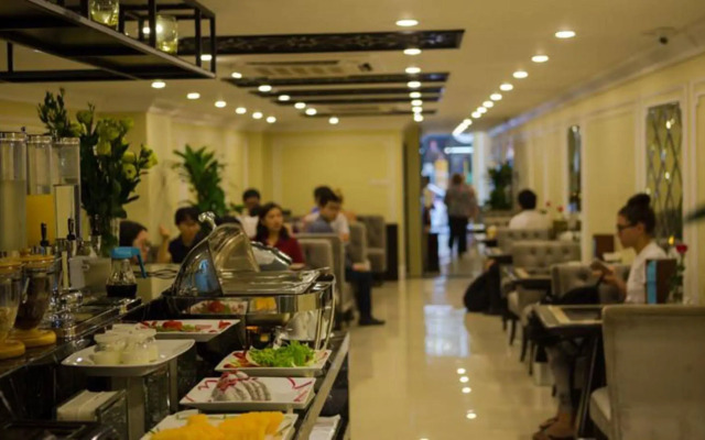 Rising Dragon Palace Hotel