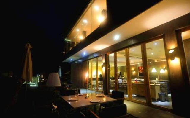 Wushan Hostel
