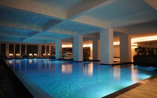 Zealax Hotel & Residence