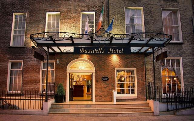 Buswells Hotel