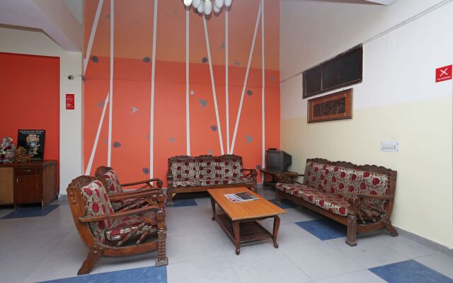 OYO 598 Hotel B K House