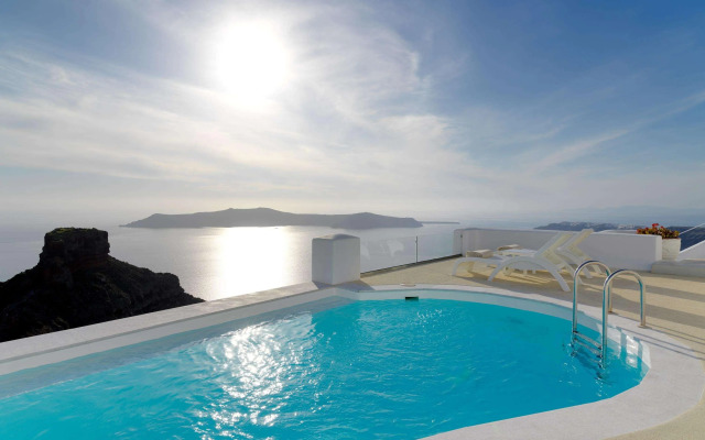 Tholos Resort