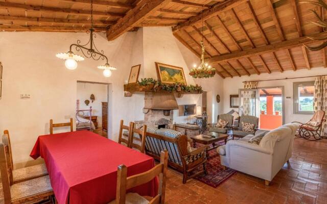 Casolare Clara with a beautiful Bio-Lake