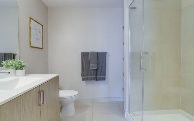 Trendy n Exclusive Apto at Crystal City