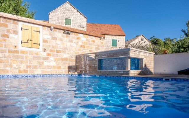Pool Villa David Brač Island