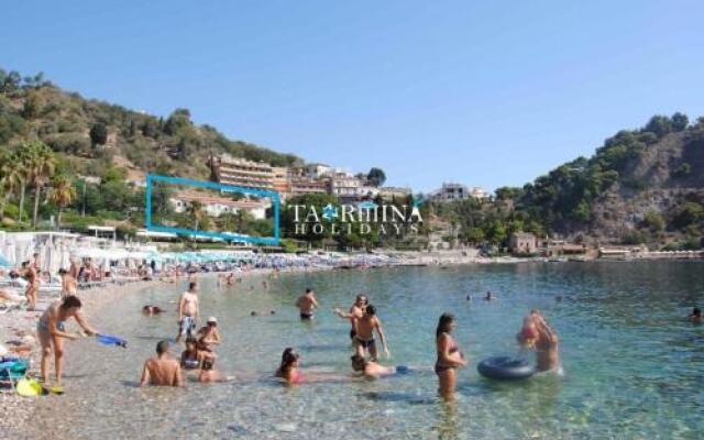 Taormina Isola Bella Apartment - Taormina Holidays