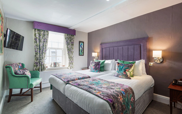 The Crown Hotel