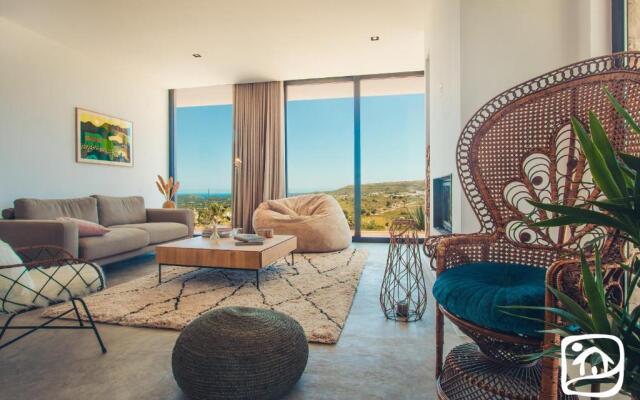 Abahana Villas Avalon
