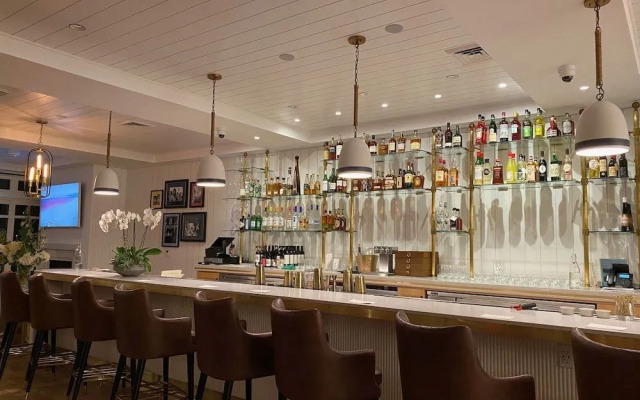 The Brenton Hotel