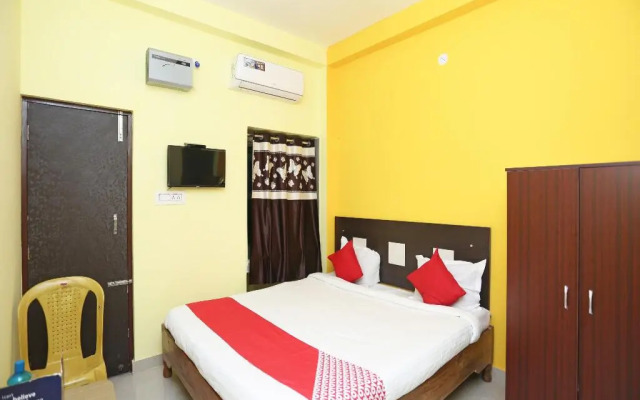 Hotel Blue Moon By OYO Rooms