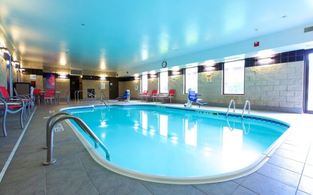 Holiday Inn Express Fargo-West Acres by IHG