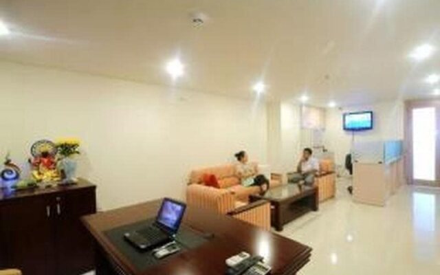 Lucky Residence Suites