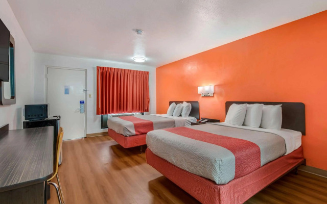 Motel 6 Attalla, AL