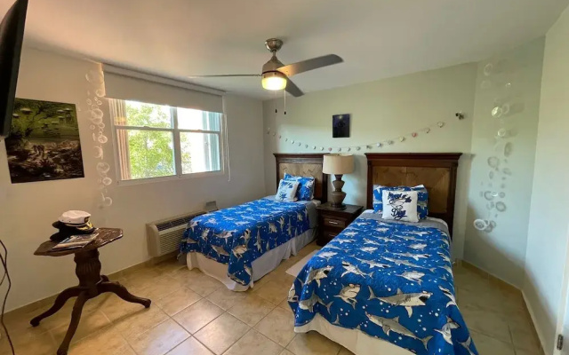 506 Ocean & Marina Views 3 Bed 2 Bath