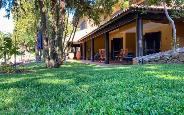 DOMUS 81 Villa nel verde a nord della Sardegna