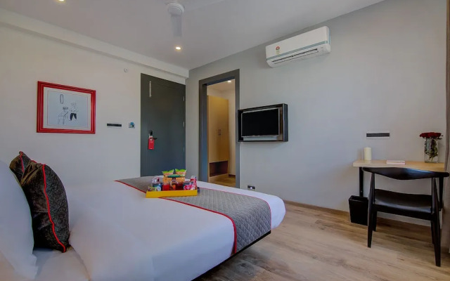 OYO Townhouse 040 Global Village Tech Park