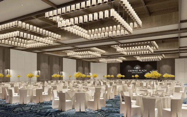 Crowne Plaza Fiji Nadi Bay Resort & Spa by IHG