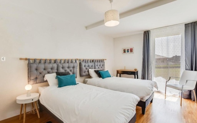 Beautiful and cozy apartment for families with a large garden terrace in Blonay by GuestLee – Guest Rooms – Blonay - Saint-Legier