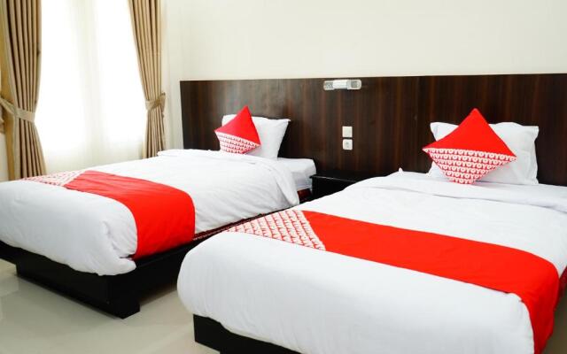 Capital O 399 Kelayang Beach Hotel
