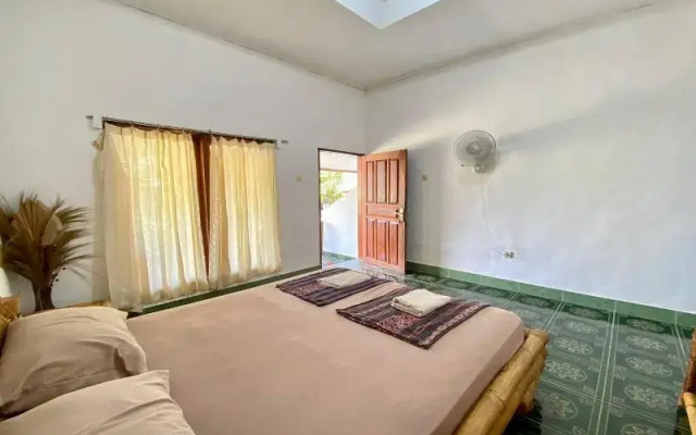 Duyung Rooms And Resto By Zuzu