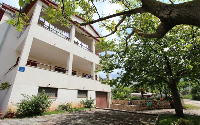 Rooms and Apartment Sanja