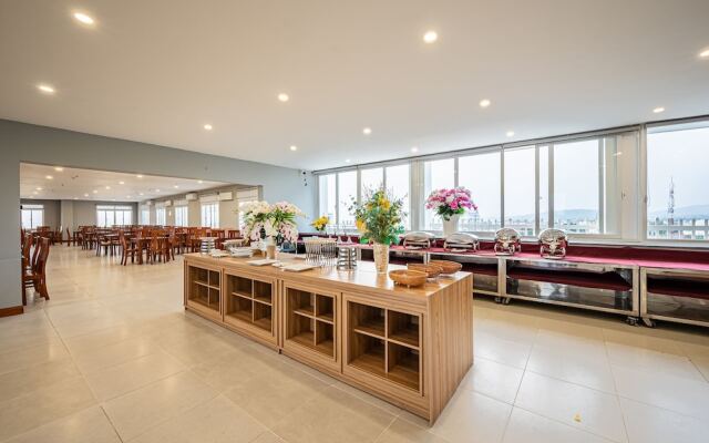 Tahiti Central Hotel