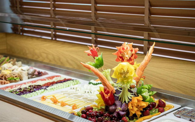 Elia Agia Marina Hotel
