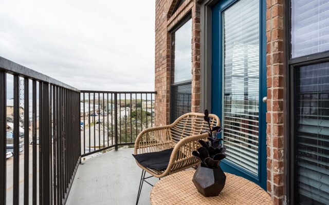 Modern 2BR South Congress by WanderJaunt