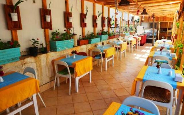 Mimosa Pension