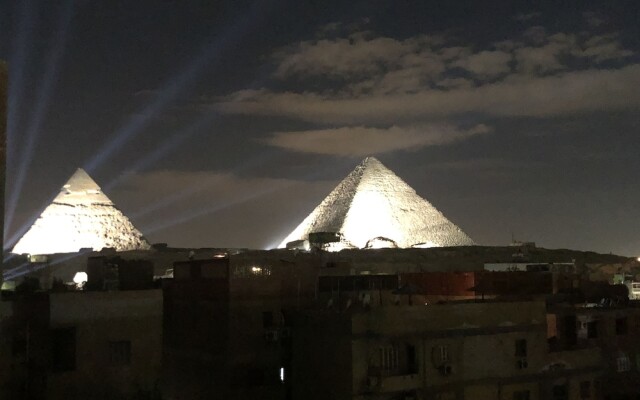 Grand Pyramids View Guesthouse