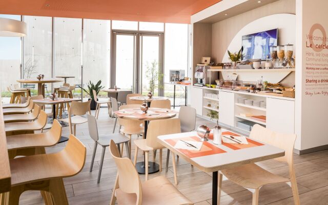 Aparthotel Adagio Access Paris Massy Gare TGV