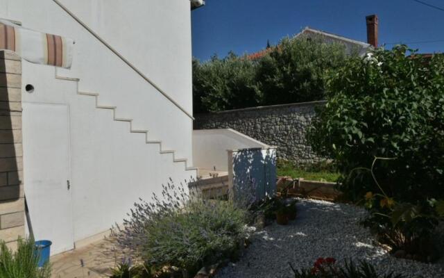 Apartment Ivo- 30m from the beach