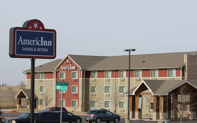 AmericInn by Wyndham Cedar Rapids Airport