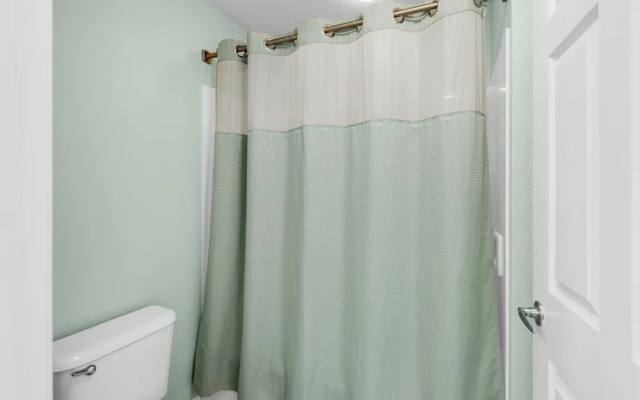 Emerald Dolphin Unit 510