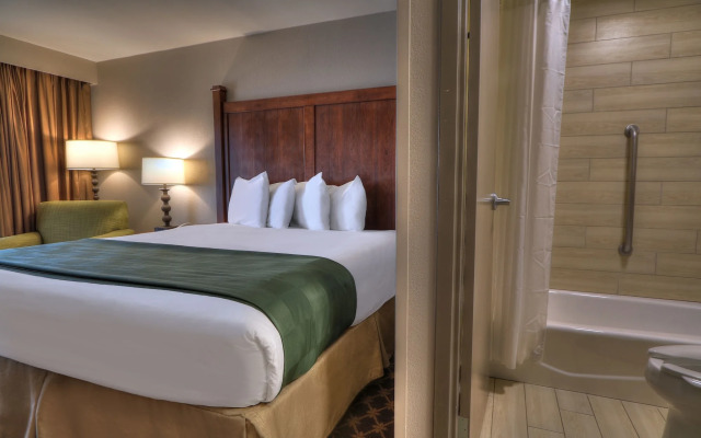 Quality Inn Near the Island Pigeon Forge
