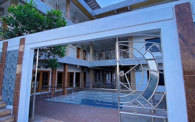 Hotel Wijaya family 2