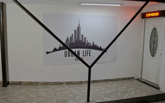 Urban Life Hostal
