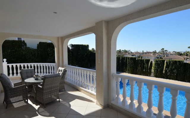 Captivating Villa in Rojales With Swimming Pool