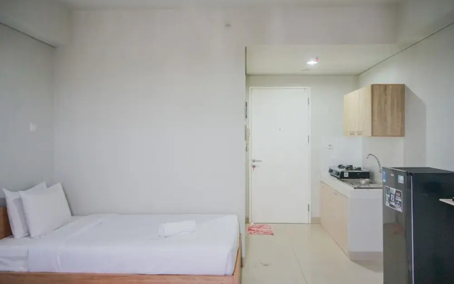 Minimalist Studio at Beverly 90210 Apartment