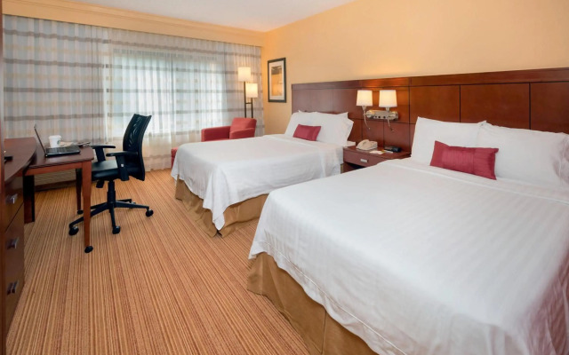 Courtyard by Marriott Winston-Salem Hanes Mall