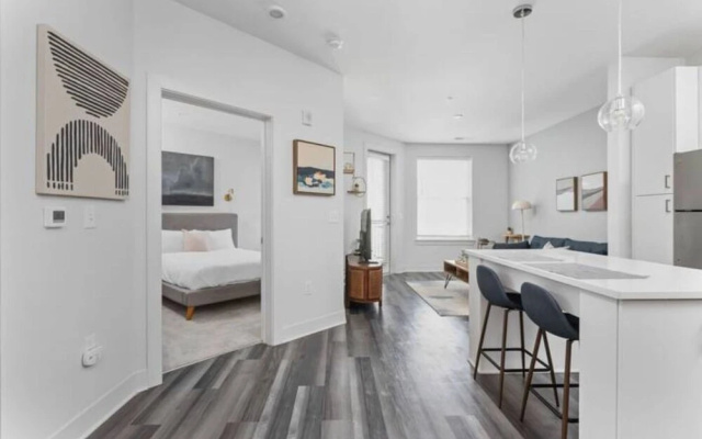 CozySuites at East Washington
