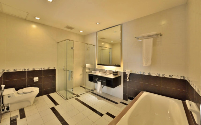 Golden Flower Hotel Bandung