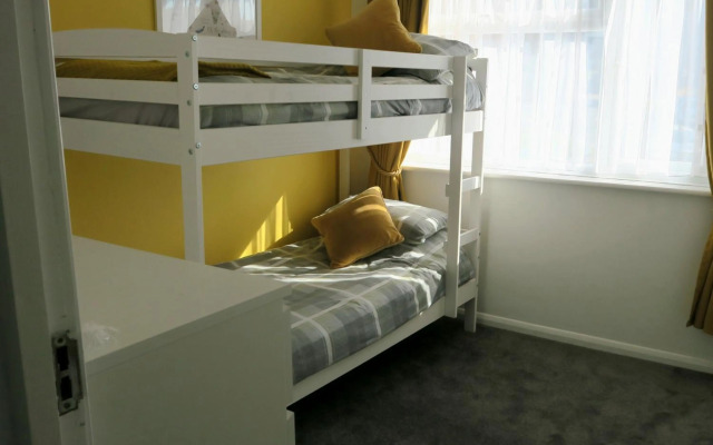 Shorley Wall Broadstairs by the Beach with Parking