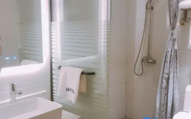 ruijingzhige Hotel (Xiangshan Wanda Plaza)