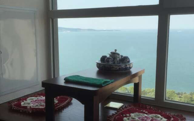 Weihai Zhazhichuang Theme Hotel