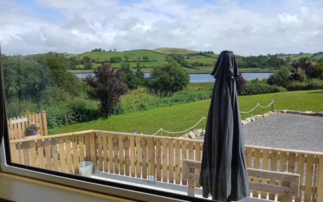 Comfortable Mobile Home in the Countryside