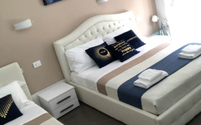Ari Guest House