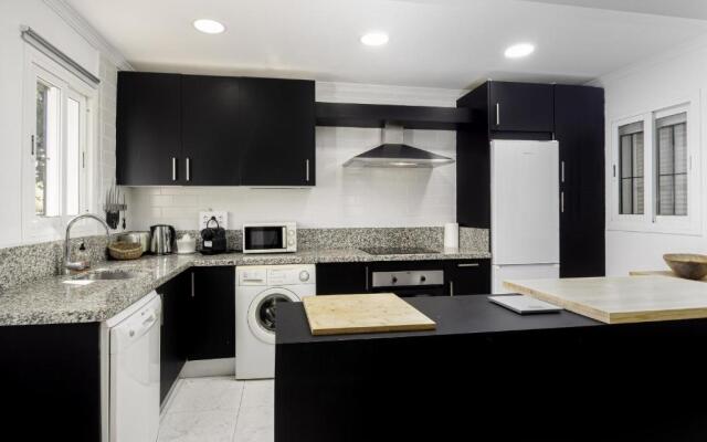 Villa 5 beds with private pool near Estepona - 5007